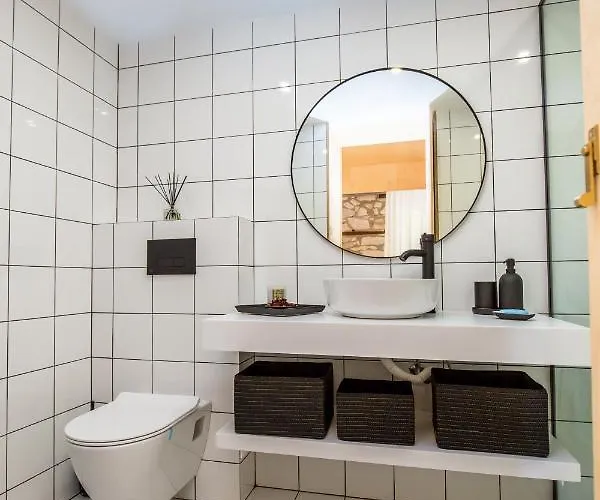 Semesterbostad Ahirona